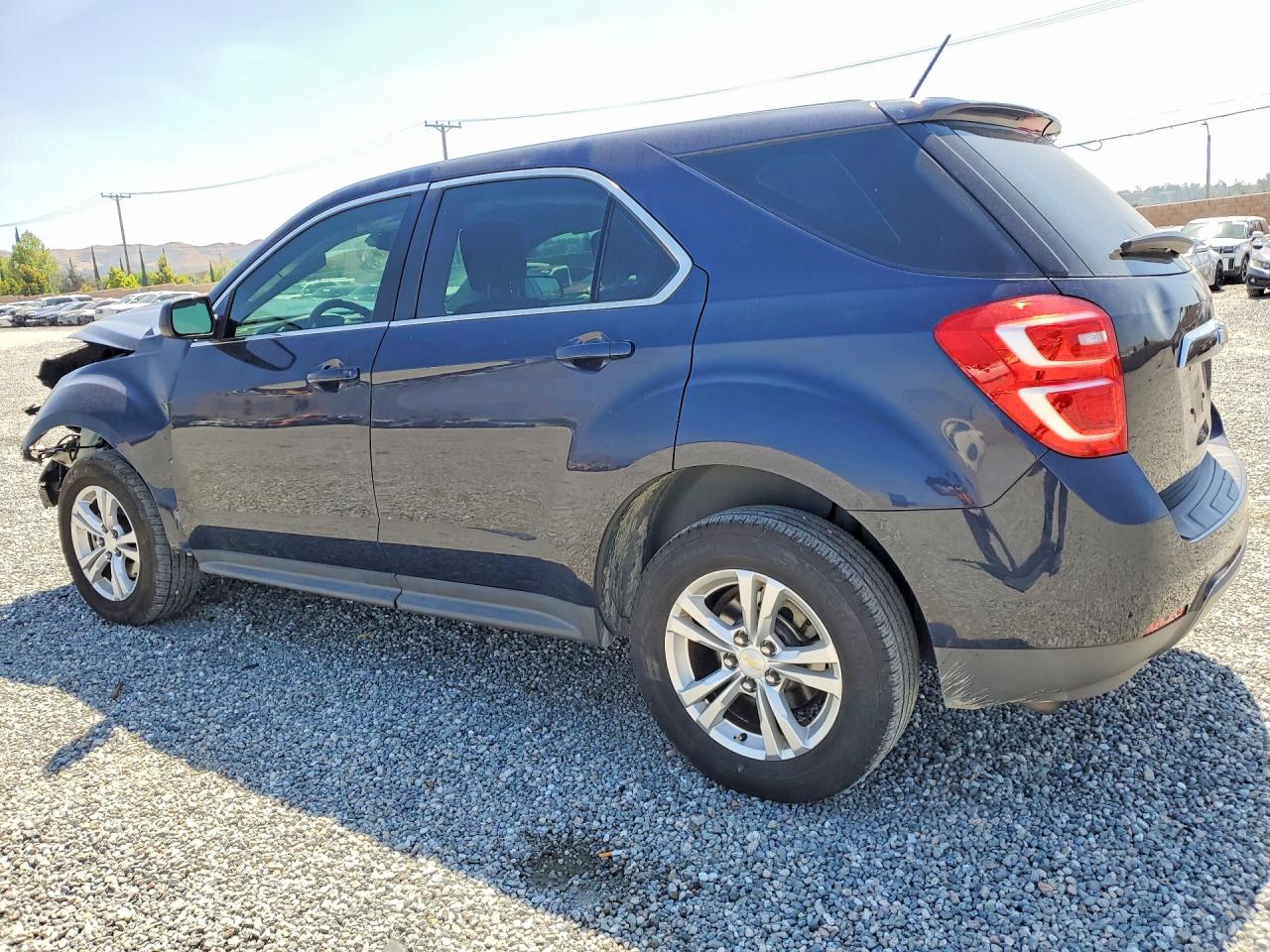 2016 CHEVROLET EQUINOX LS photo 3