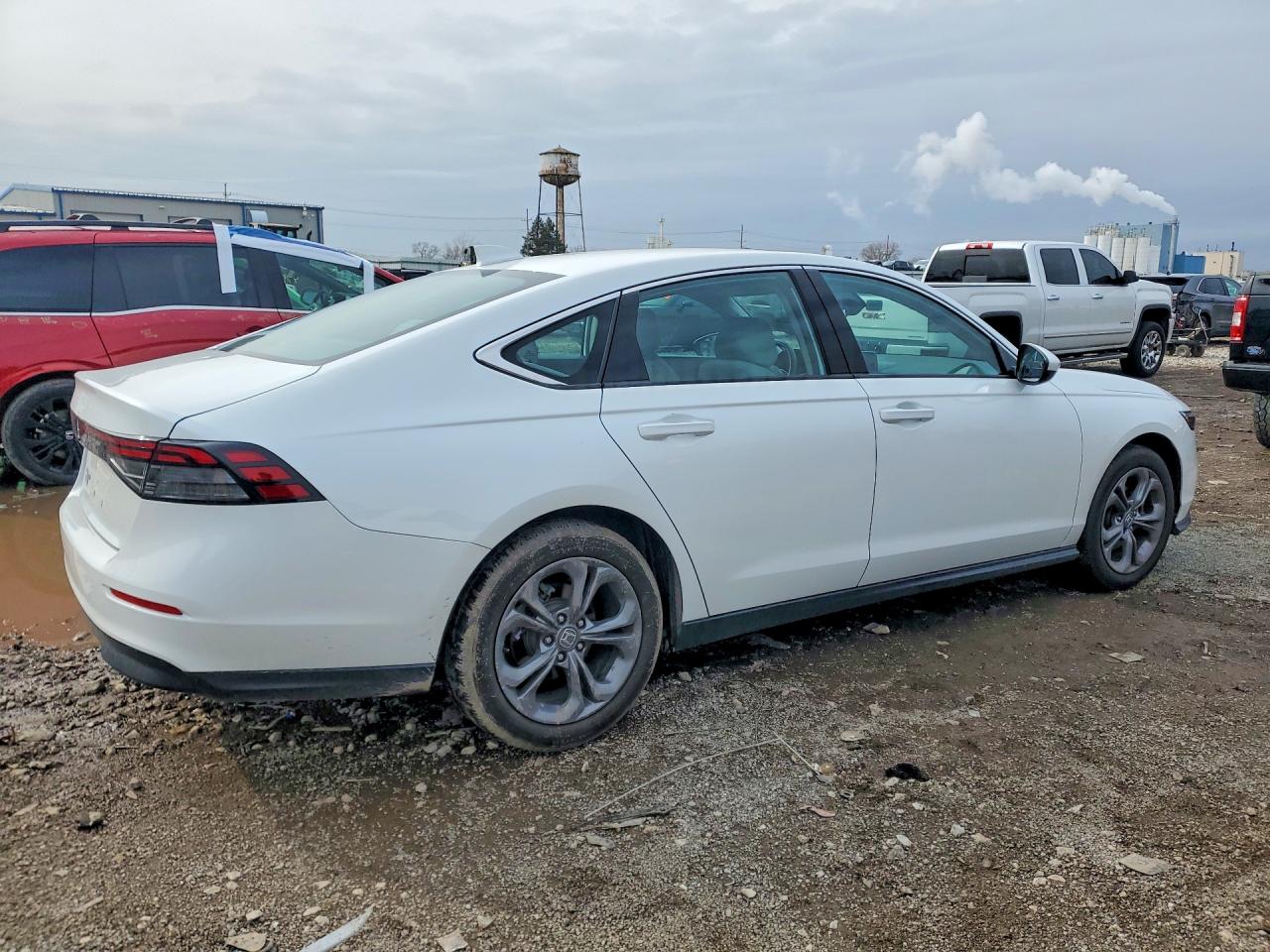 2024 HONDA ACCORD EX photo 7