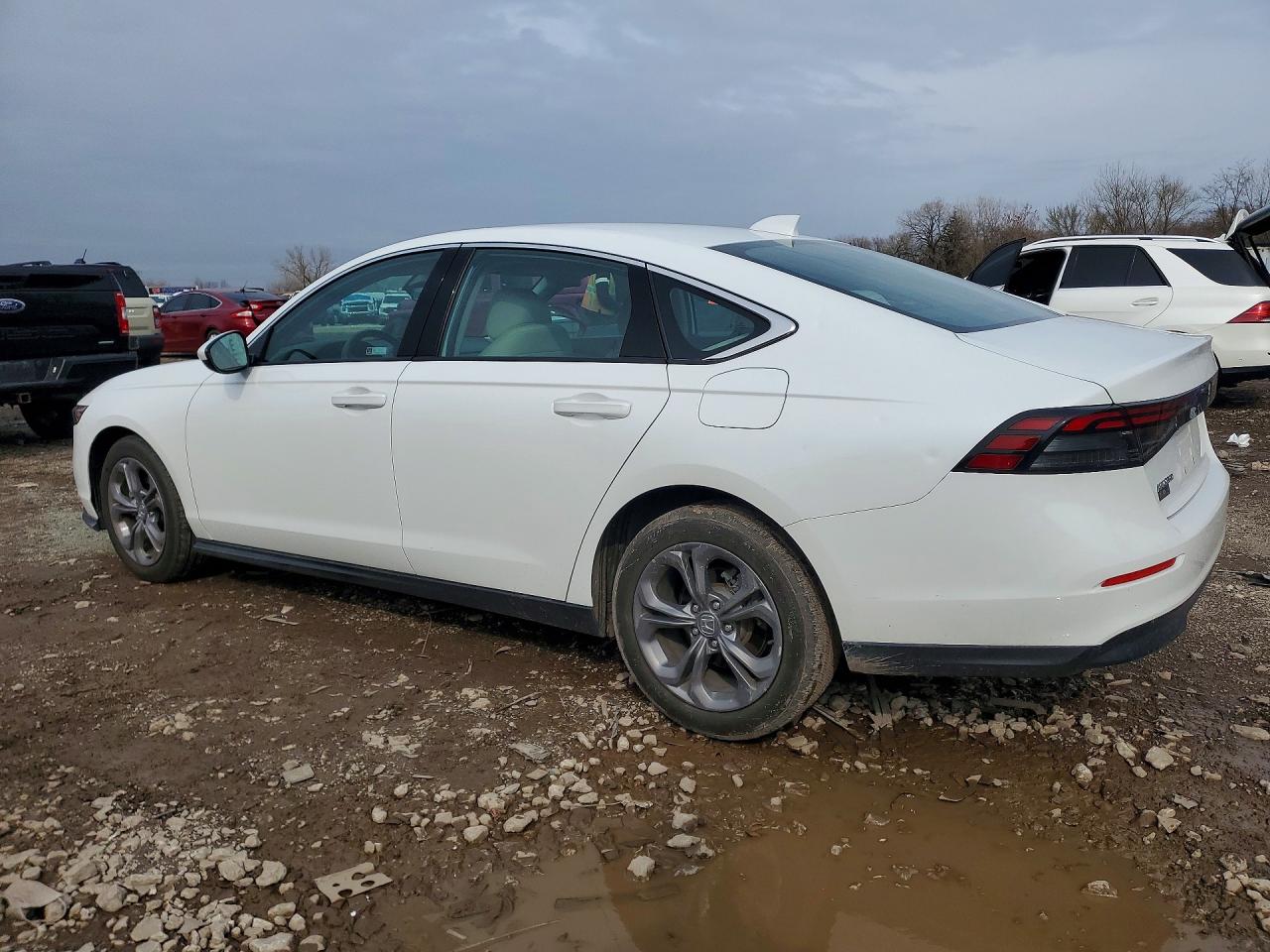 2024 HONDA ACCORD EX photo 4