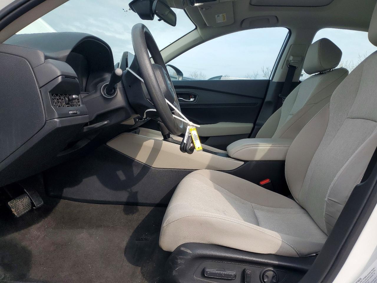 2024 HONDA ACCORD EX photo 19