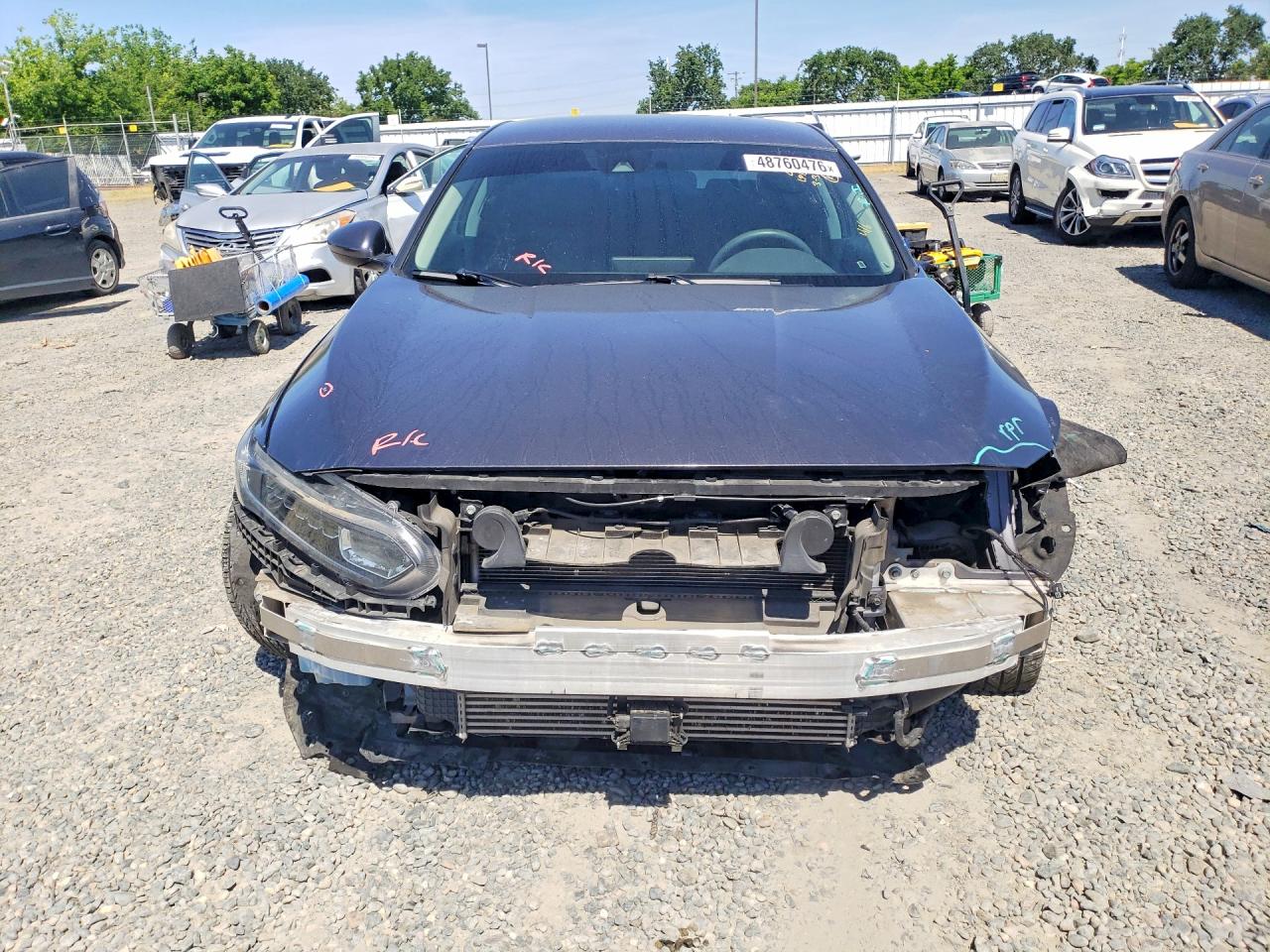 2018 HONDA ACCORD LX photo 9