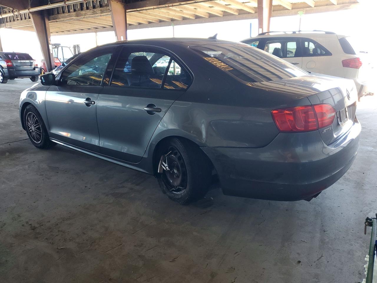 2014 VOLKSWAGEN JETTA SE photo 2