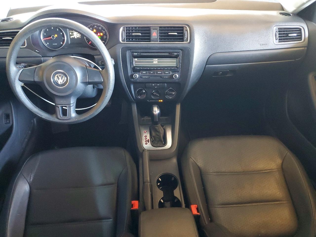 2014 VOLKSWAGEN JETTA SE photo 8
