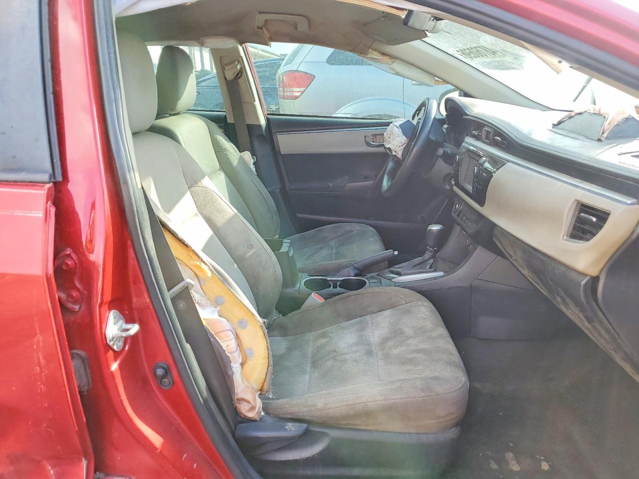 2016 TOYOTA COROLLA LE photo 9