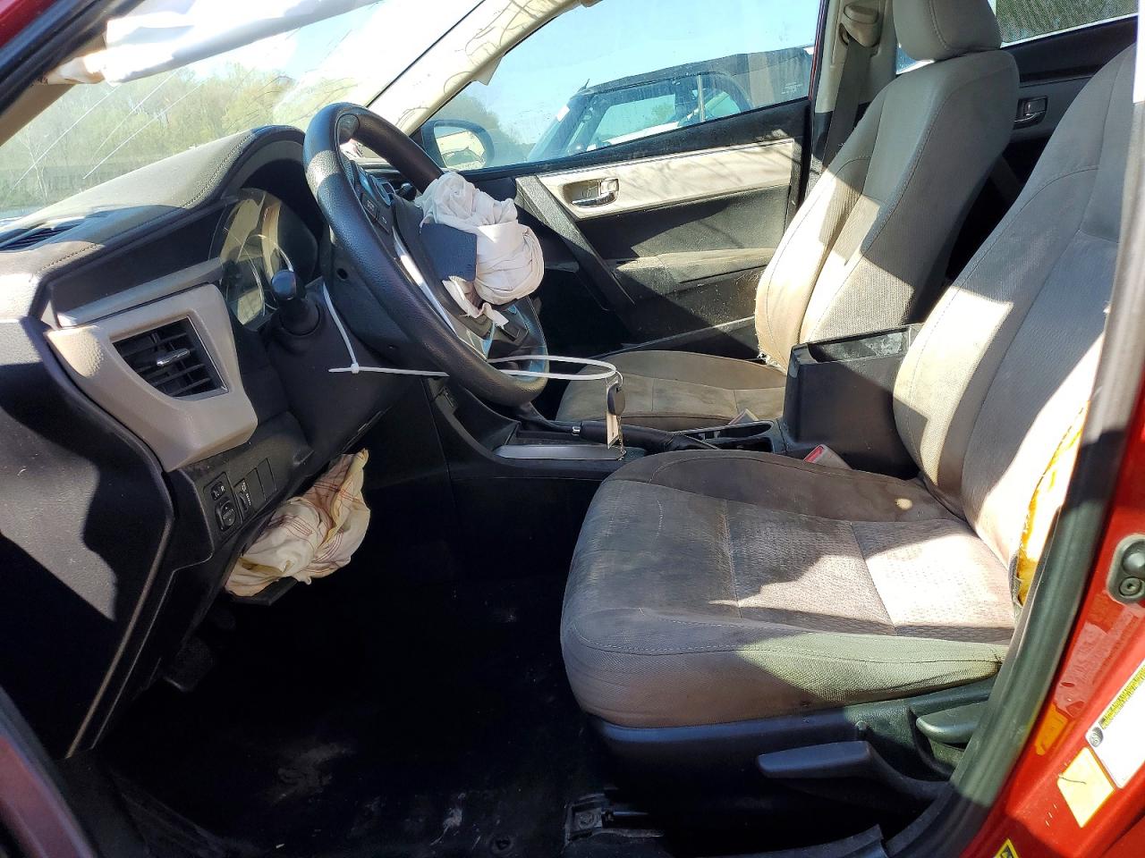 2016 TOYOTA COROLLA LE photo 13