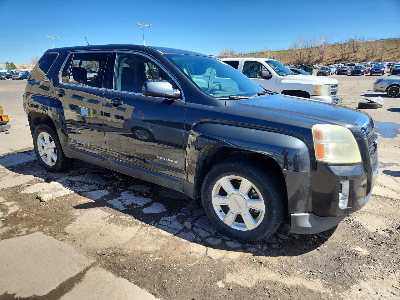 2013 GMC TERRAIN SLE photo 4