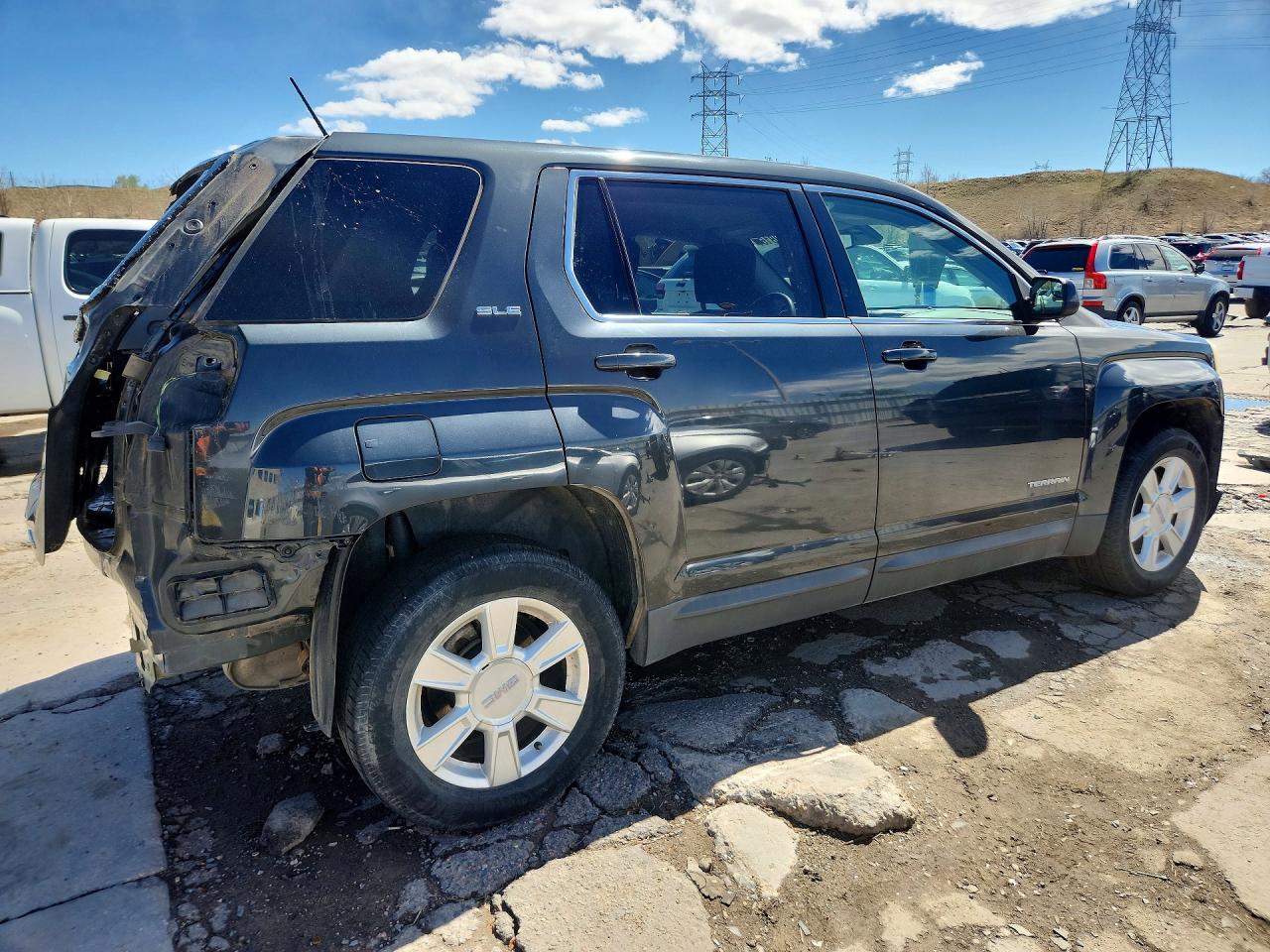 2013 GMC TERRAIN SLE photo 3