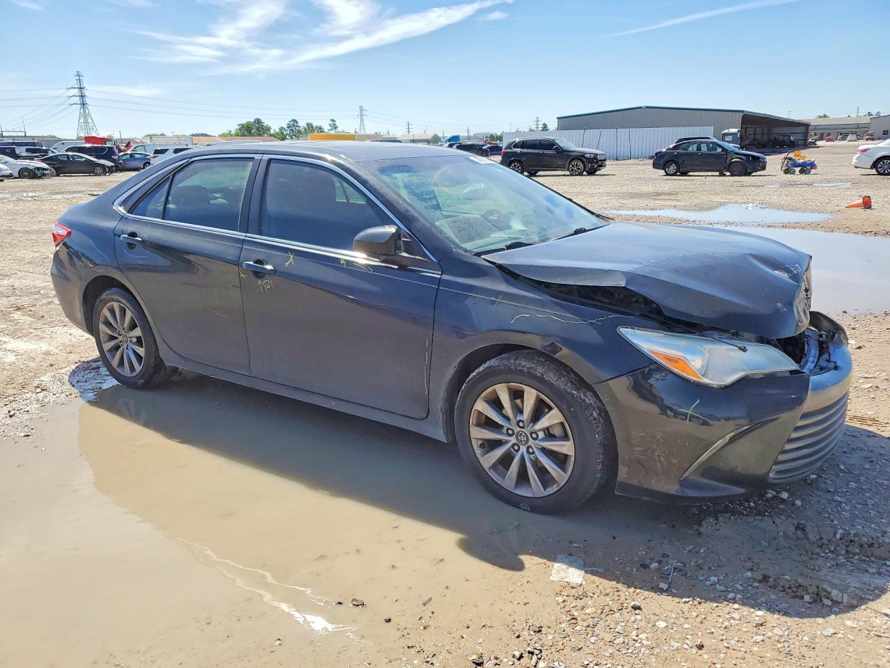 2017 TOYOTA CAMRY XLE photo 7