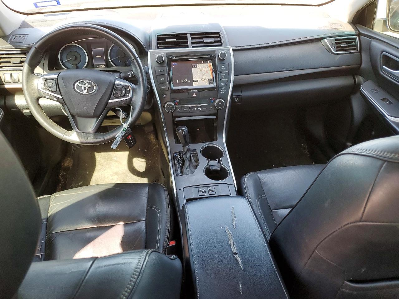 2017 TOYOTA CAMRY XLE photo 15