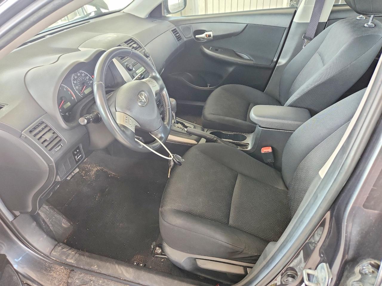 2009 TOYOTA COROLLA S photo 13