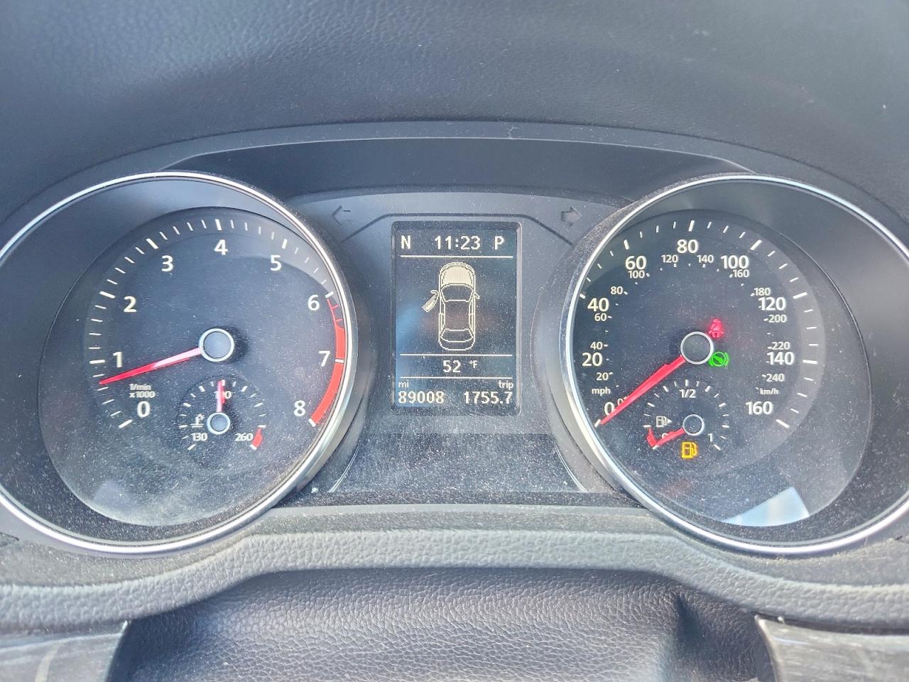 2018 VOLKSWAGEN PASSAT SE photo 25