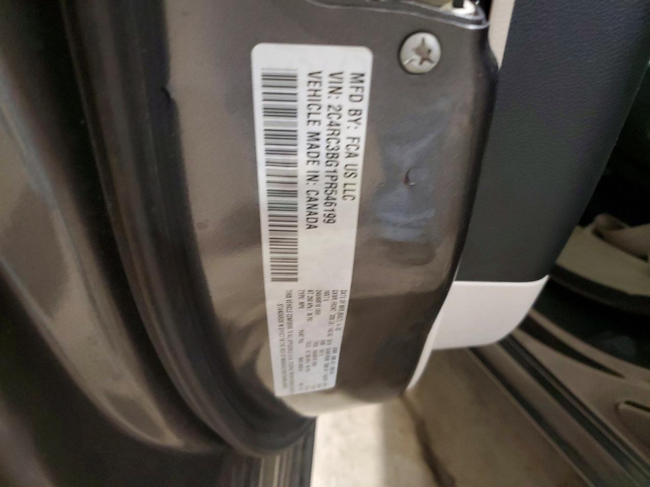 2023 CHRYSLER PACIFICA TOURING L photo 13