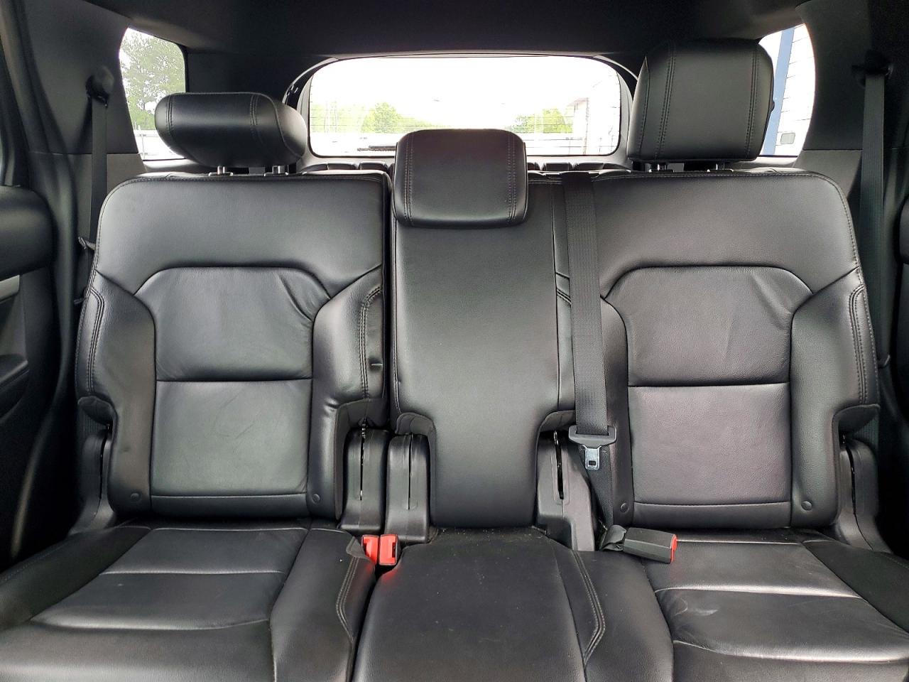 2017 FORD EXPLORER XLT photo 28