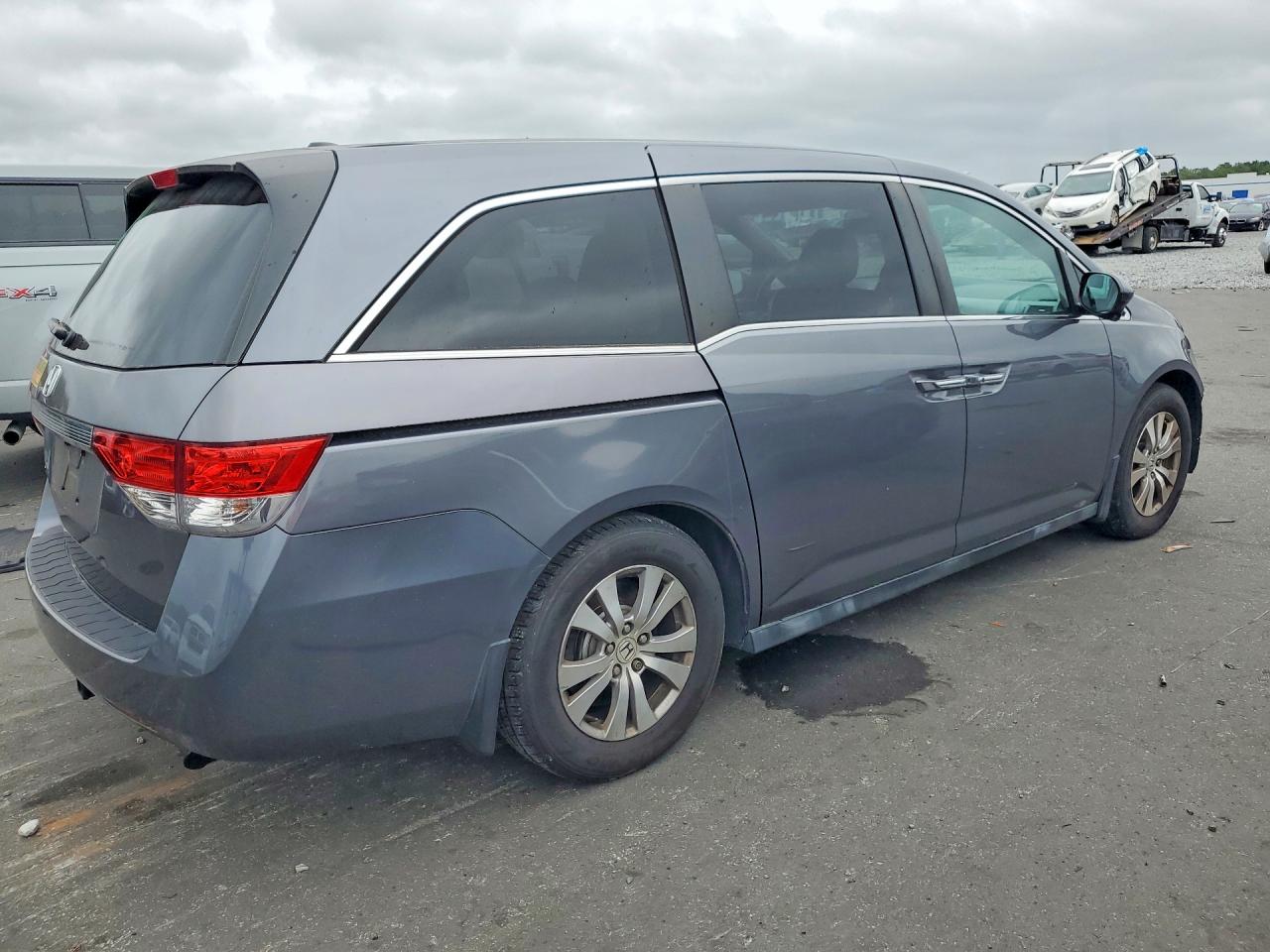 2014 HONDA ODYSSEY photo 5