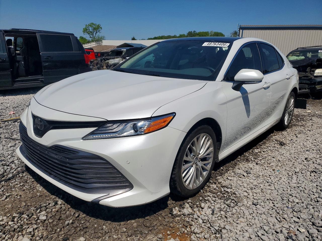 2018 TOYOTA CAMRY
