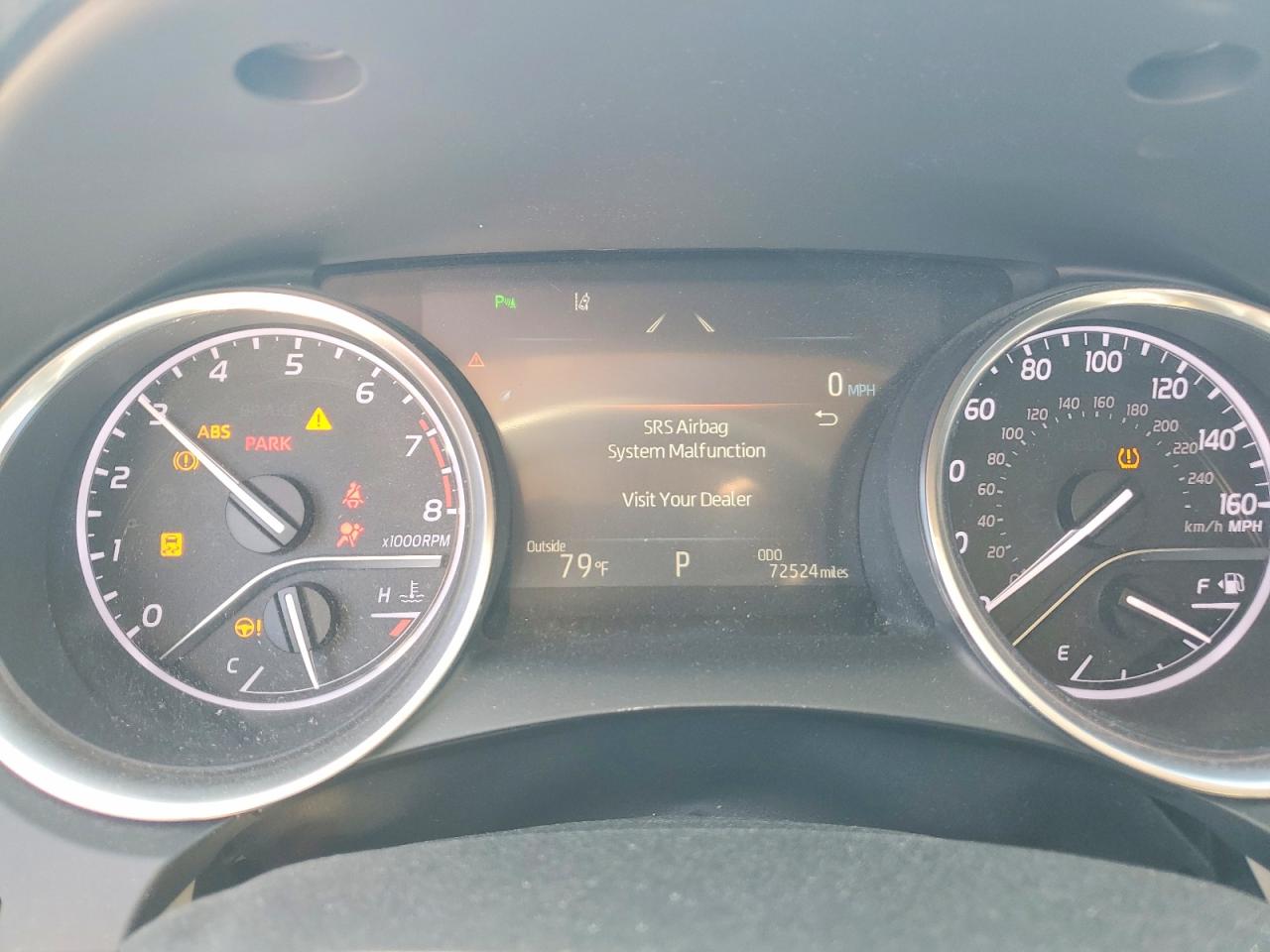 2018 TOYOTA CAMRY XLE photo 25