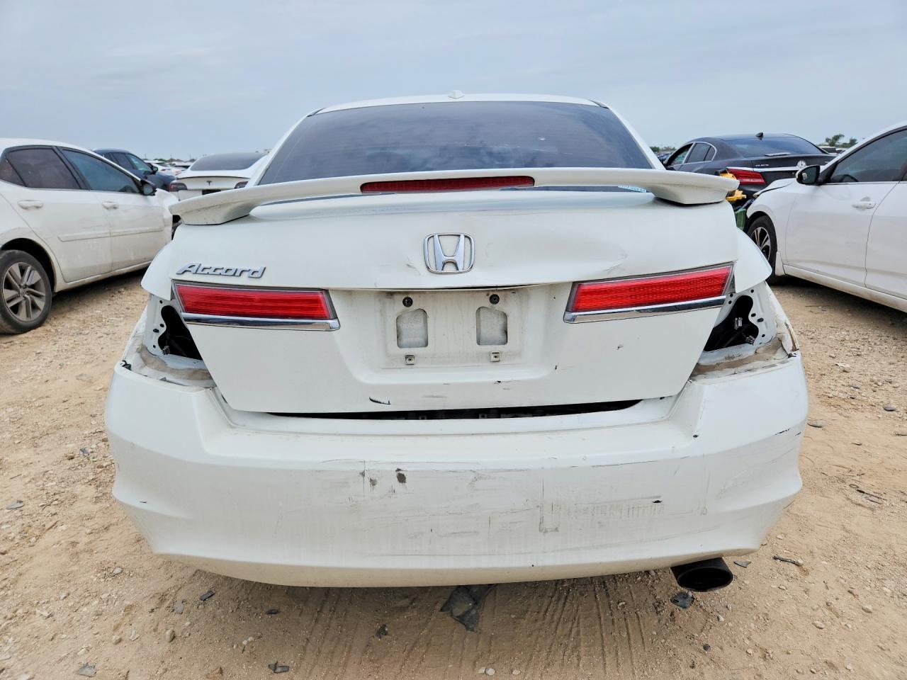 2011 HONDA ACCORD EXL photo 6