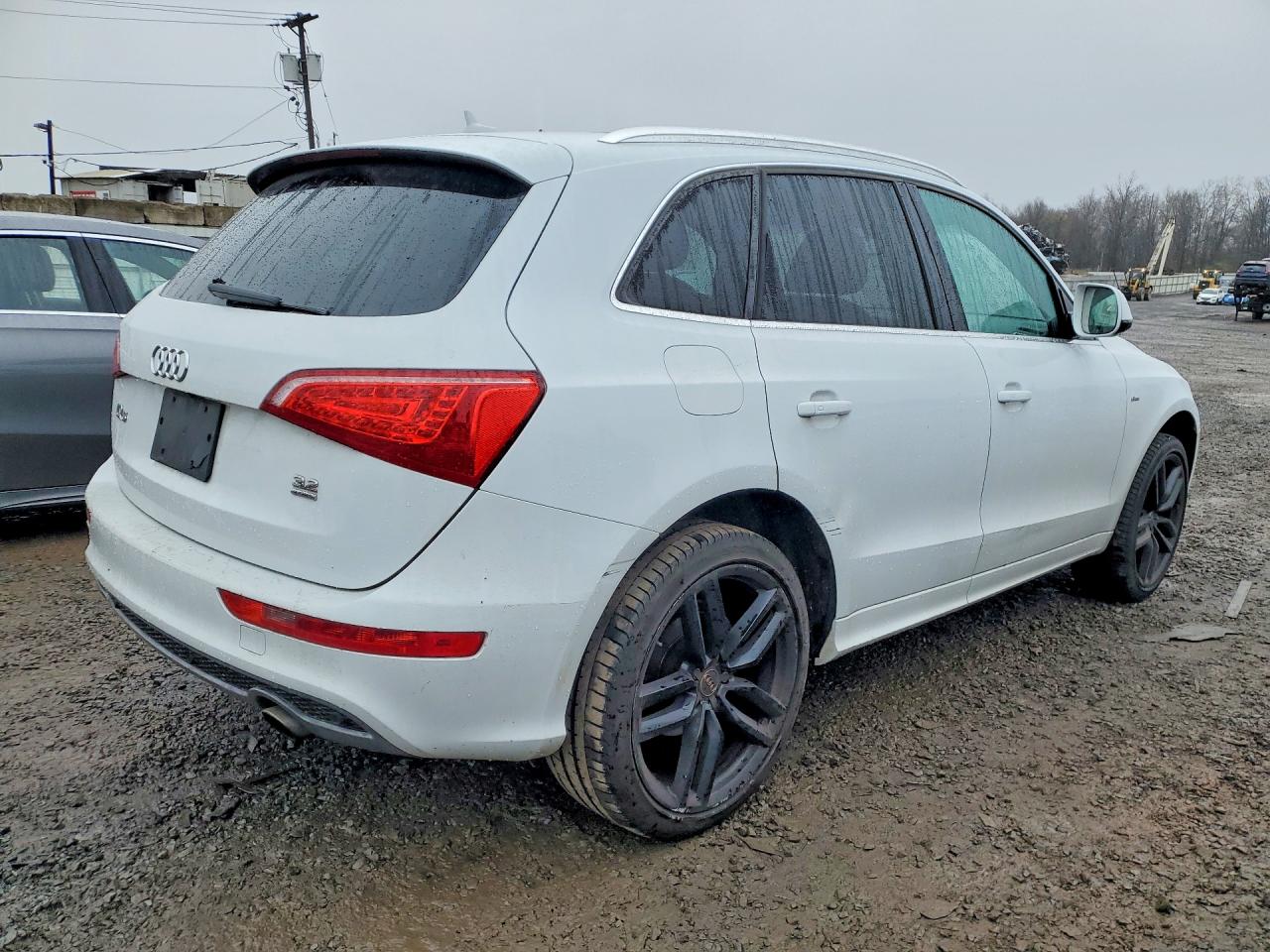 2012 AUDI Q5 PREMIUM PLUS photo 3