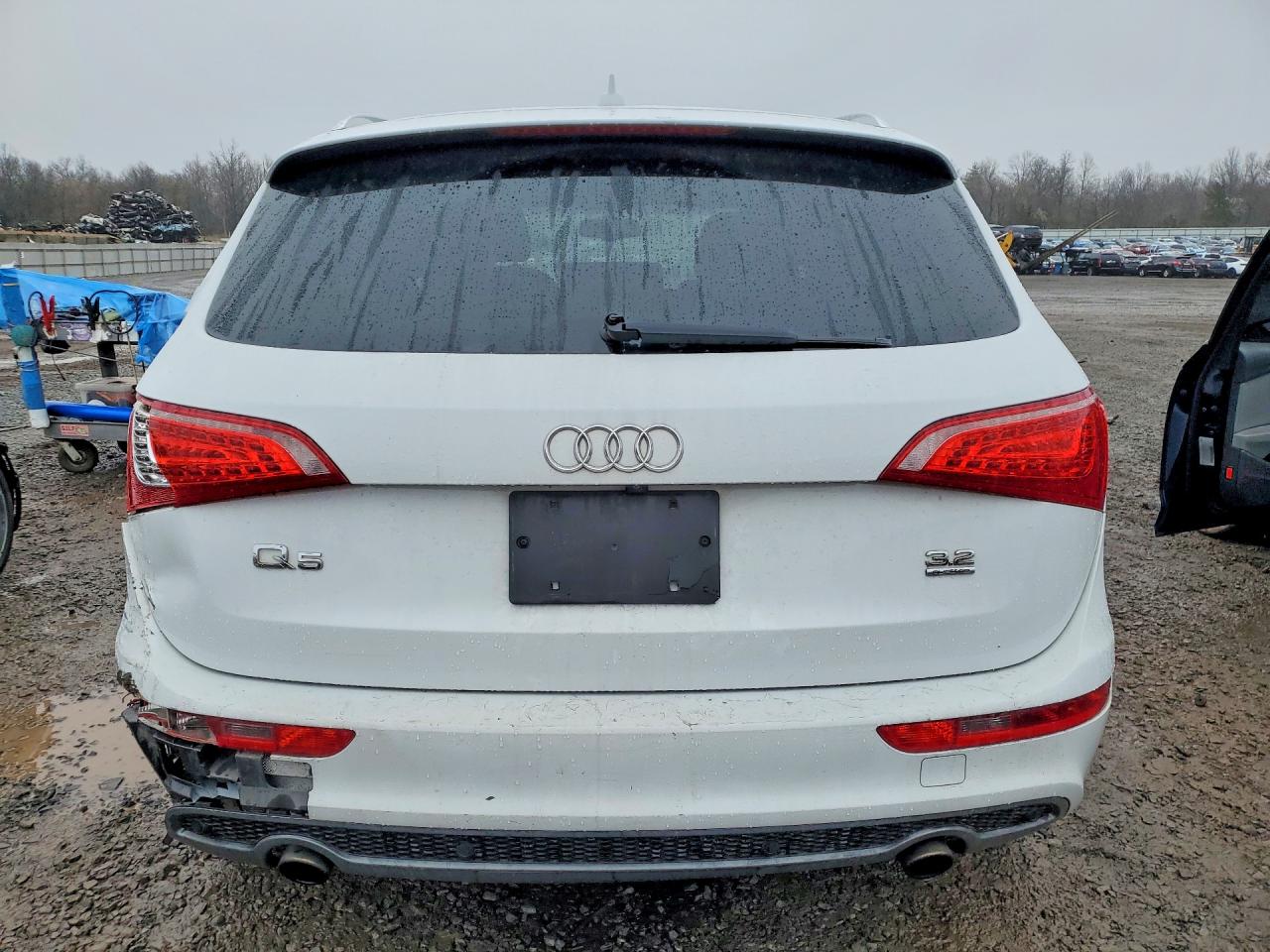 2012 AUDI Q5 PREMIUM PLUS photo 6