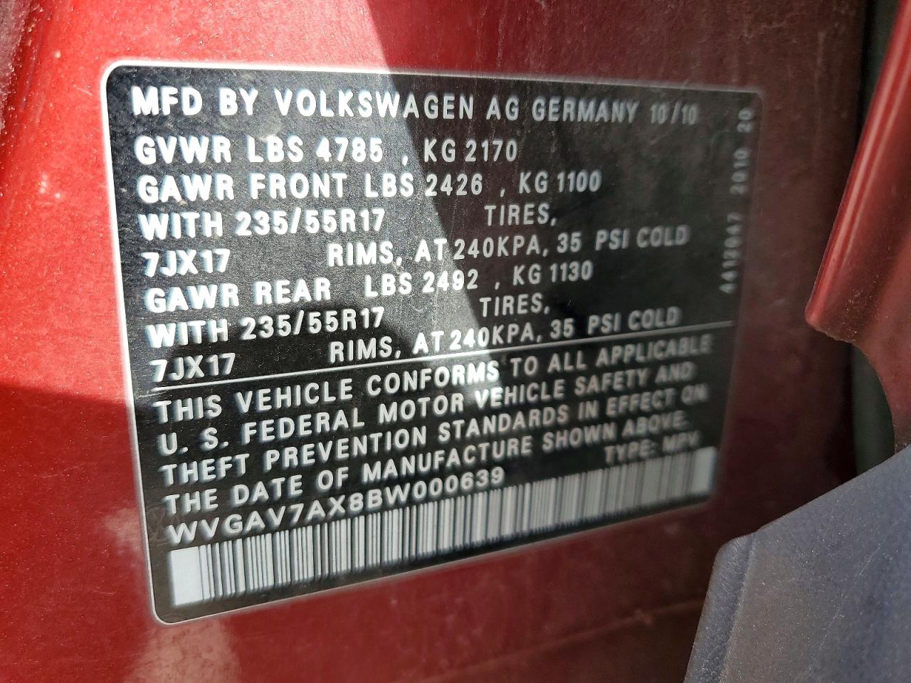 2011 VOLKSWAGEN TIGUAN S photo 25