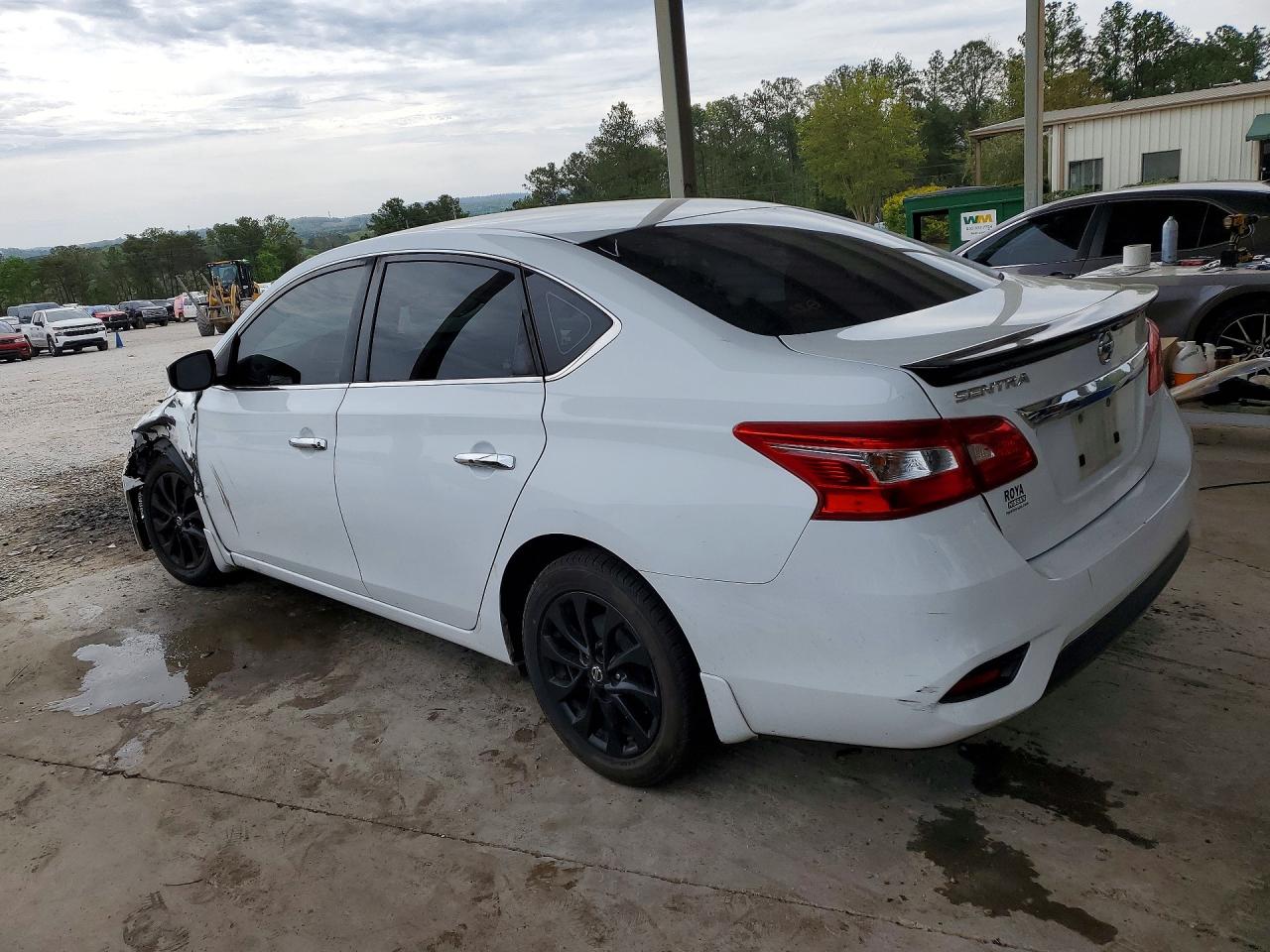 2018 NISSAN SENTRA S photo 3