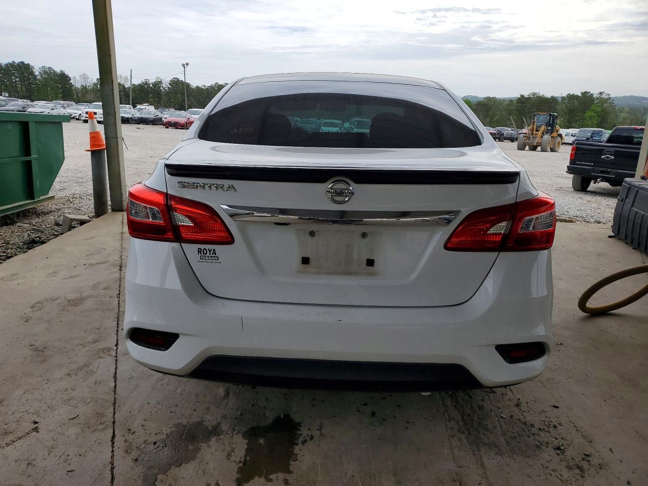 2018 NISSAN SENTRA S photo 11