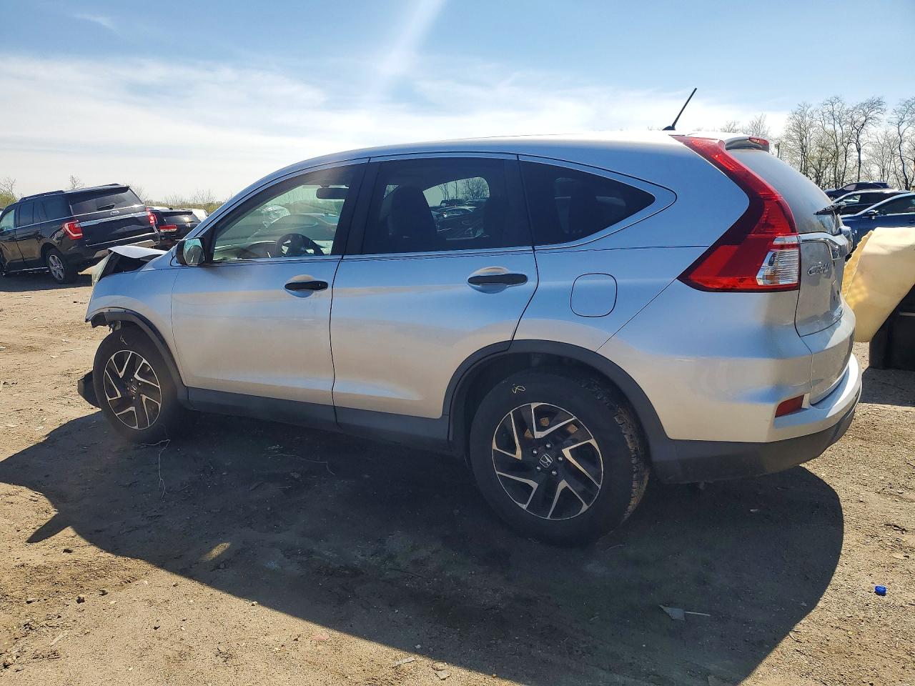 2016 HONDA CR-V SE photo 2