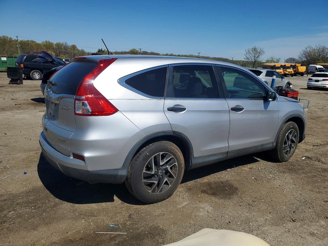 2016 HONDA CR-V SE photo 3