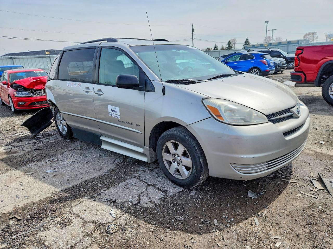 2004 TOYOTA SIENNA LE 8 PASSENGER photo 7
