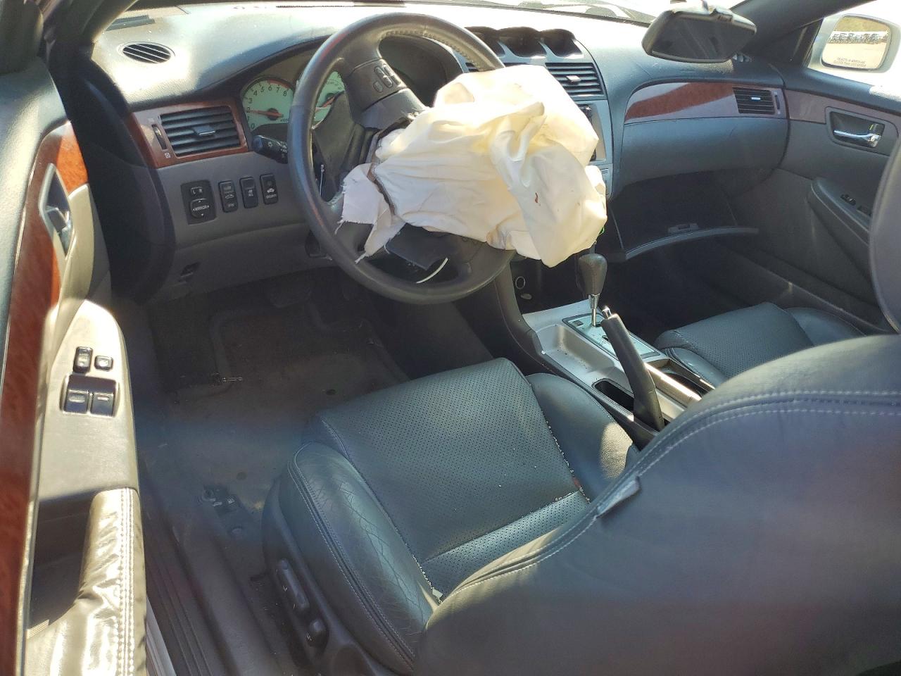 2006 TOYOTA CAMRY SOLARA SLE V6 photo 8
