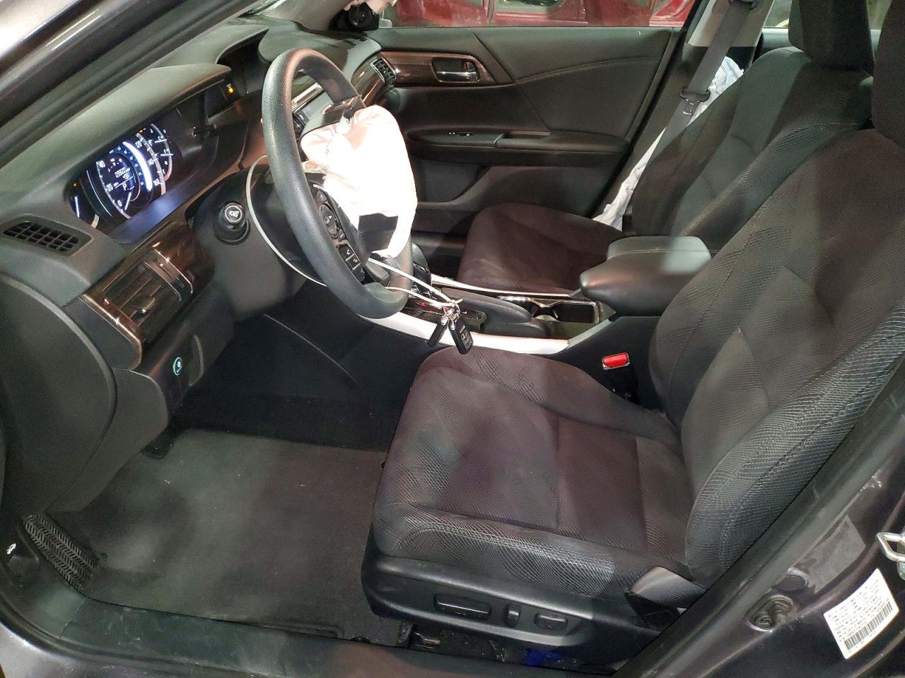 2017 HONDA ACCORD EX photo 19