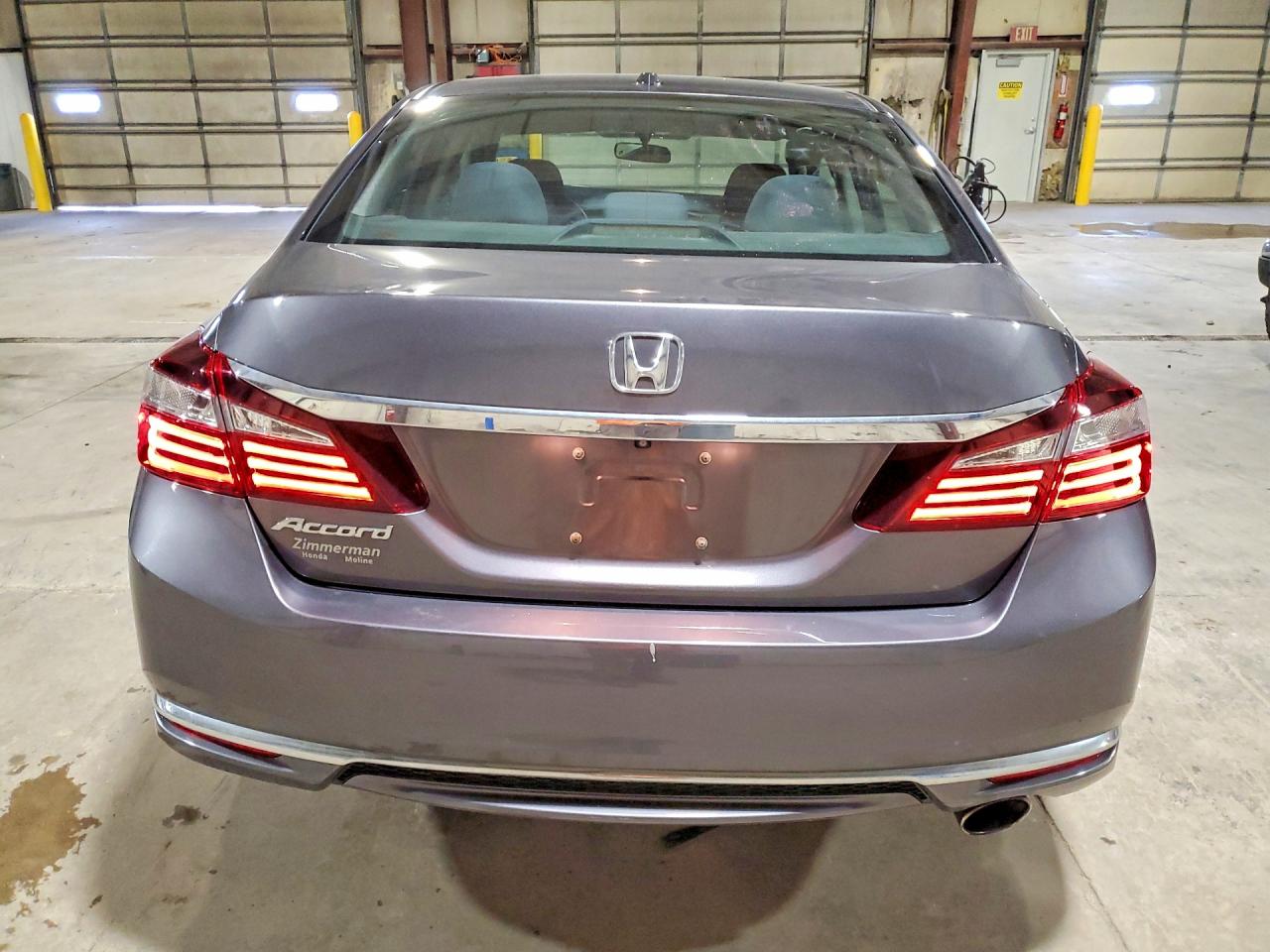 2017 HONDA ACCORD EX photo 16
