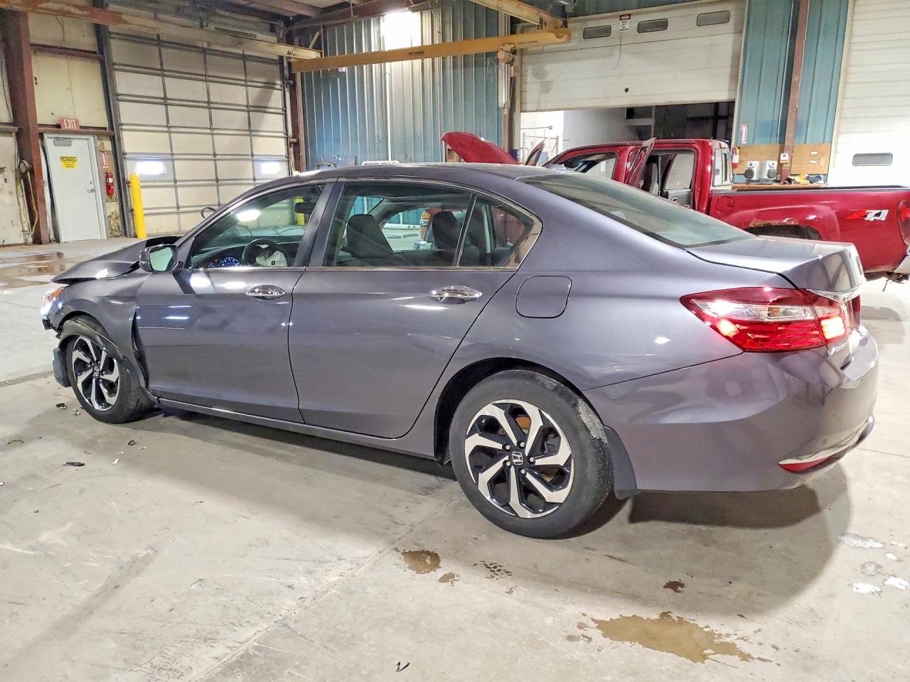 2017 HONDA ACCORD EX photo 4