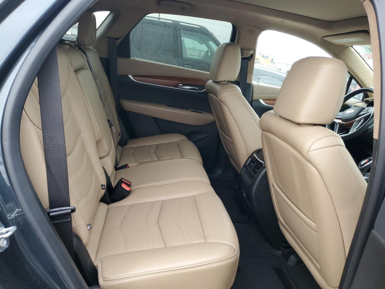 2019 CADILLAC XT5 PLATINUM photo 11