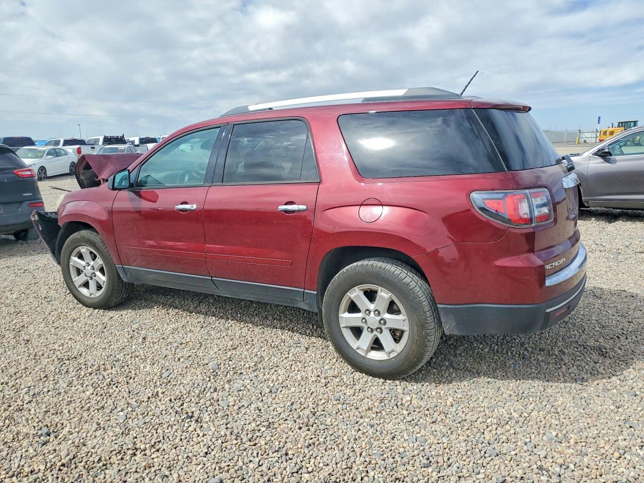 2015 GMC ACADIA SLE photo 3