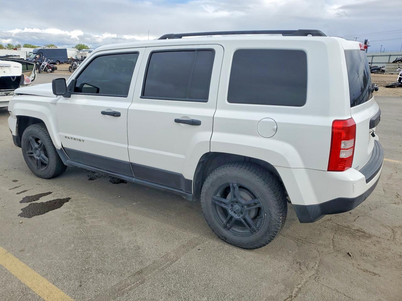 2017 JEEP PATRIOT SPORT photo 3