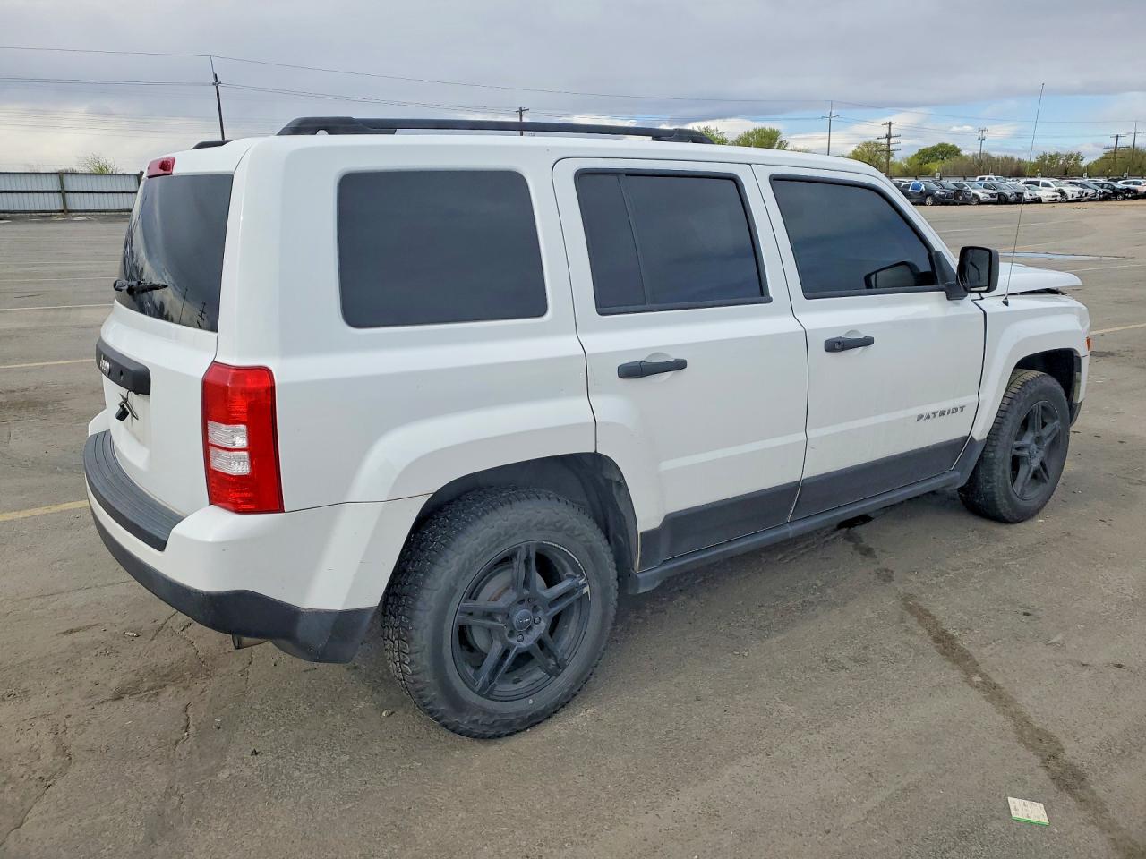 2017 JEEP PATRIOT SPORT photo 5