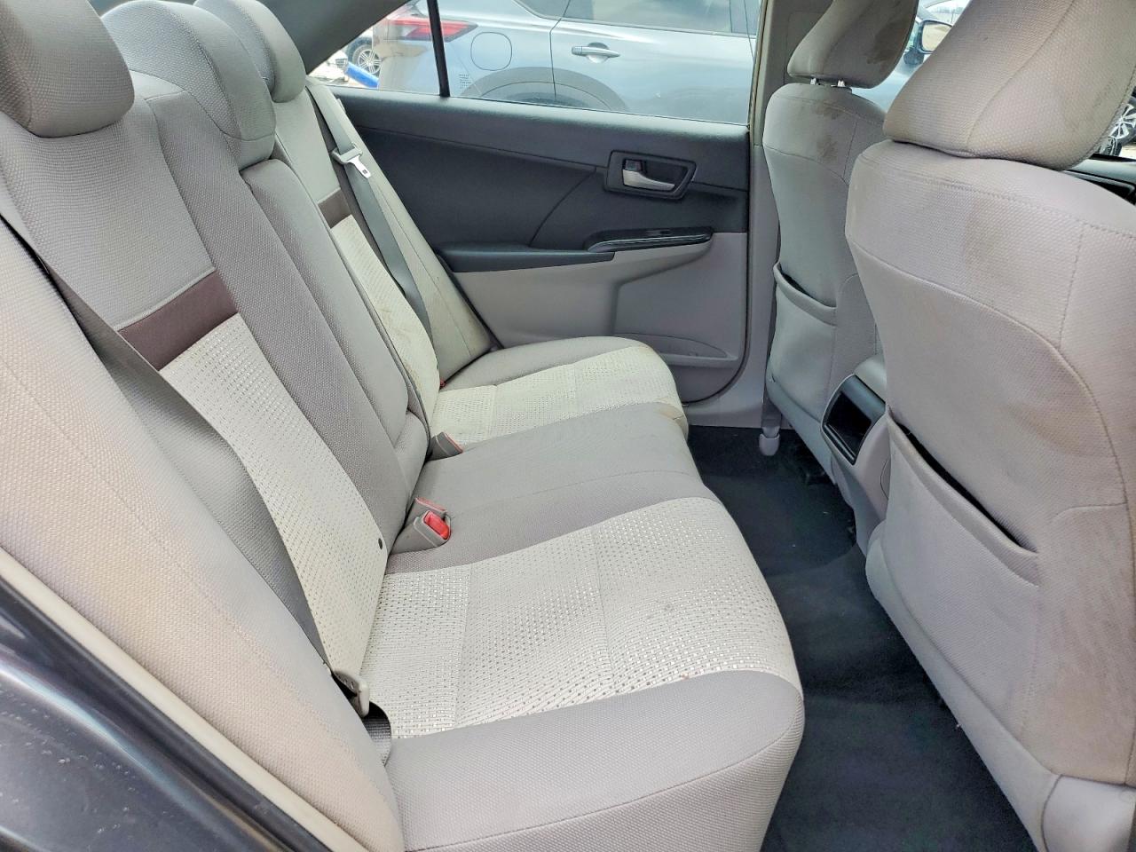 2012 TOYOTA CAMRY LE photo 19