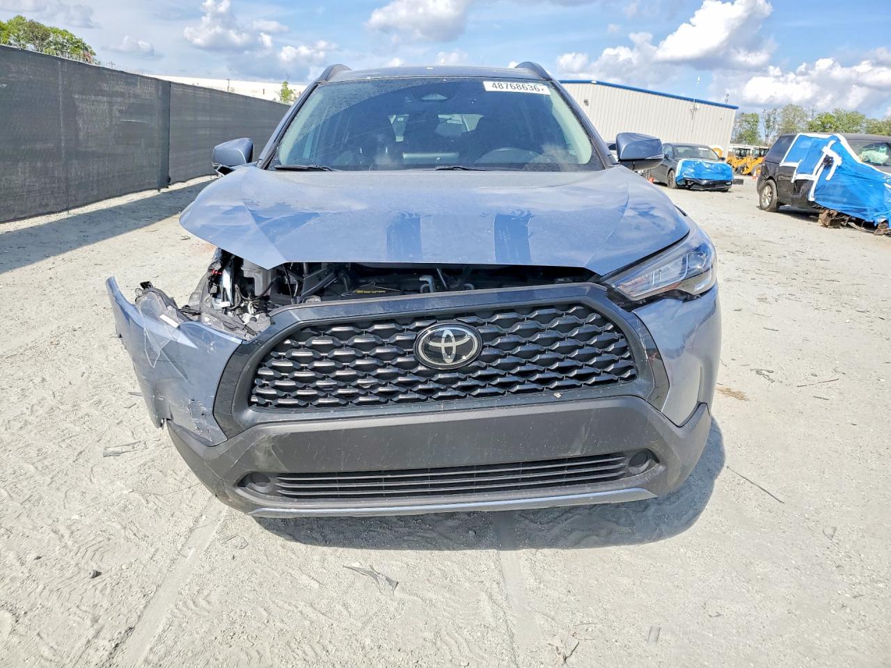 2024 TOYOTA COROLLA CROSS LE photo 9