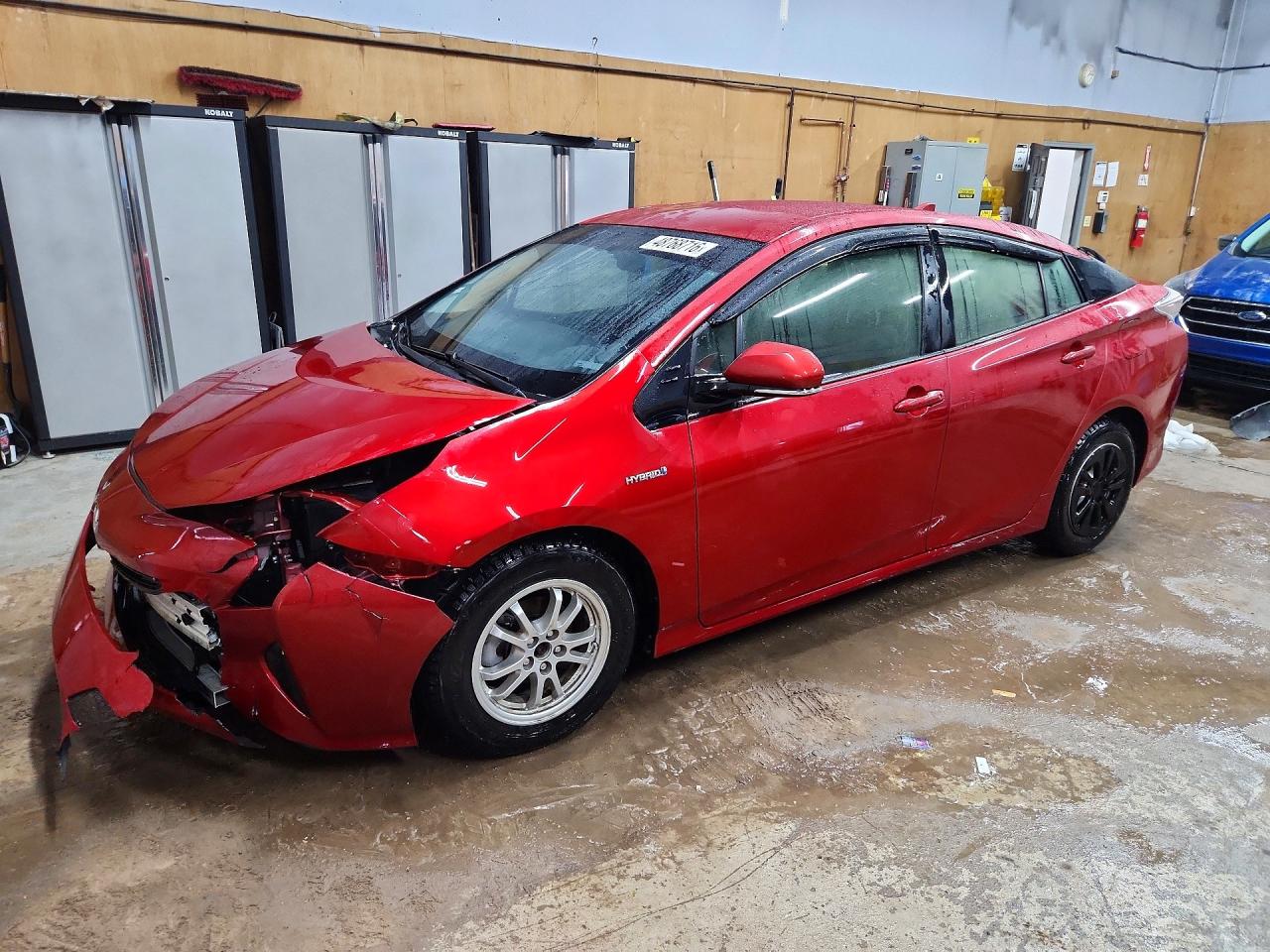 2016 TOYOTA PRIUS