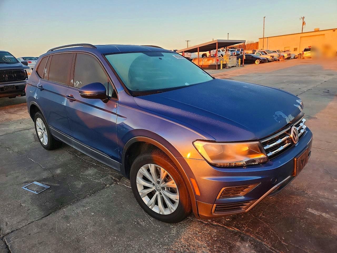 2020 VOLKSWAGEN TIGUAN photo 4