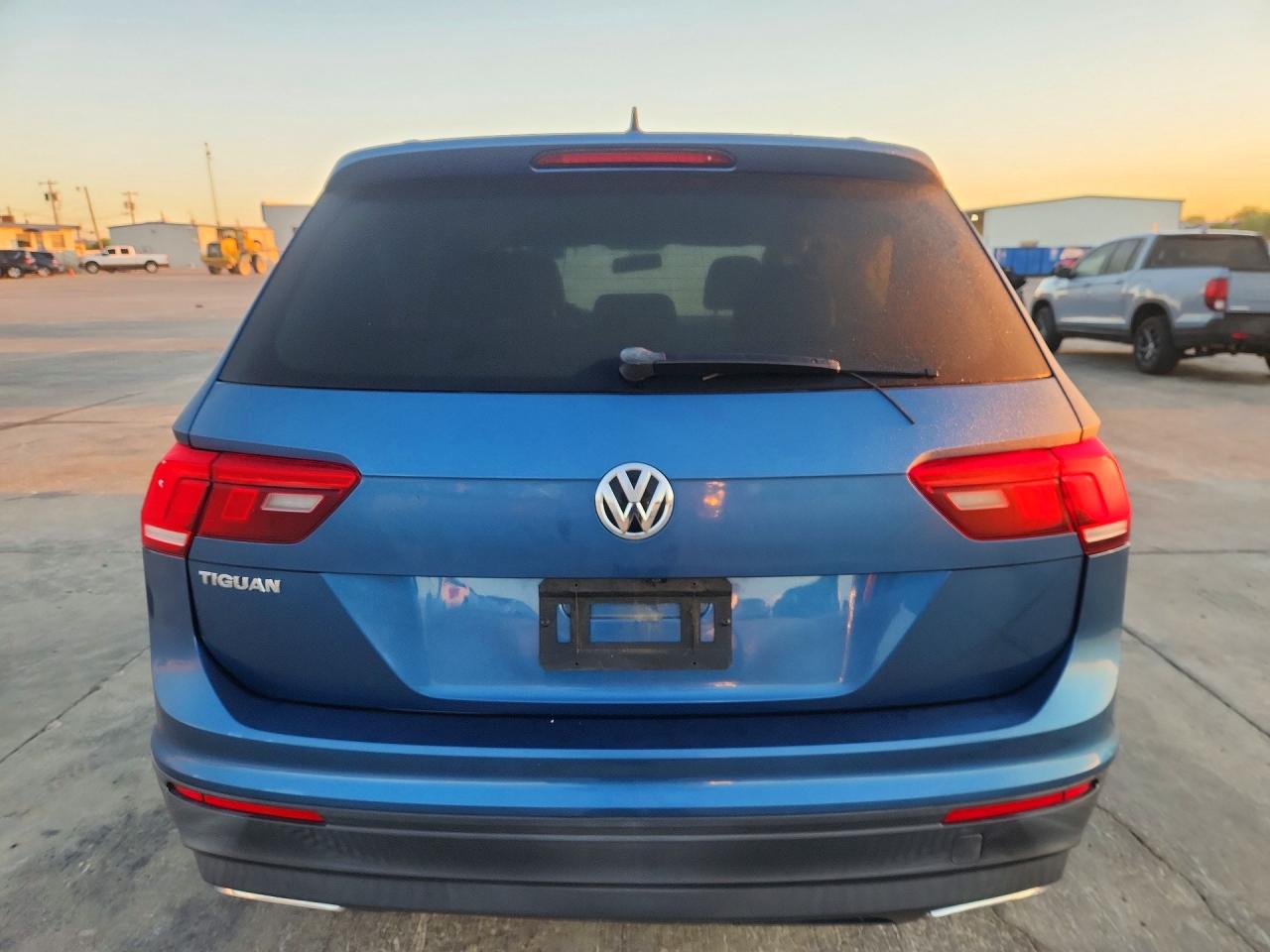 2020 VOLKSWAGEN TIGUAN photo 6