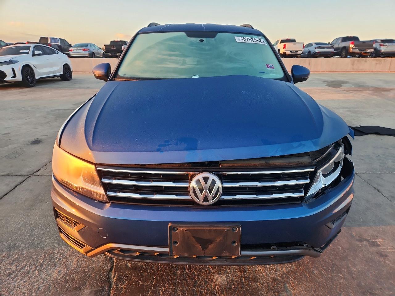 2020 VOLKSWAGEN TIGUAN photo 5