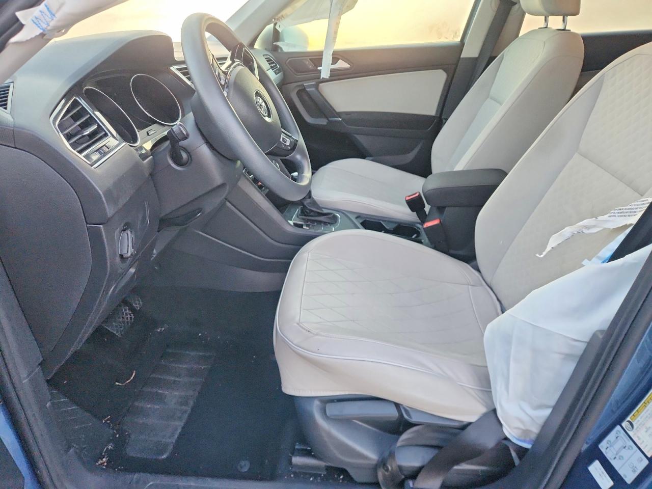 2020 VOLKSWAGEN TIGUAN photo 7