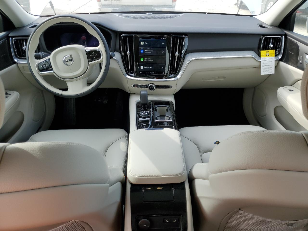2024 VOLVO S60 PLUS photo 8