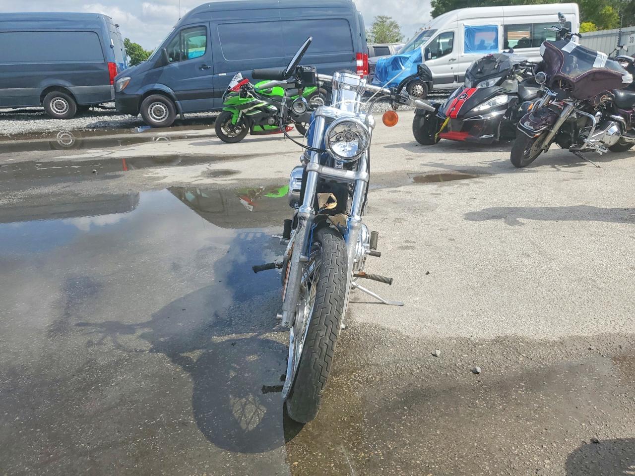 2002 HARLEY-DAVIDSON XL1200 C photo 3