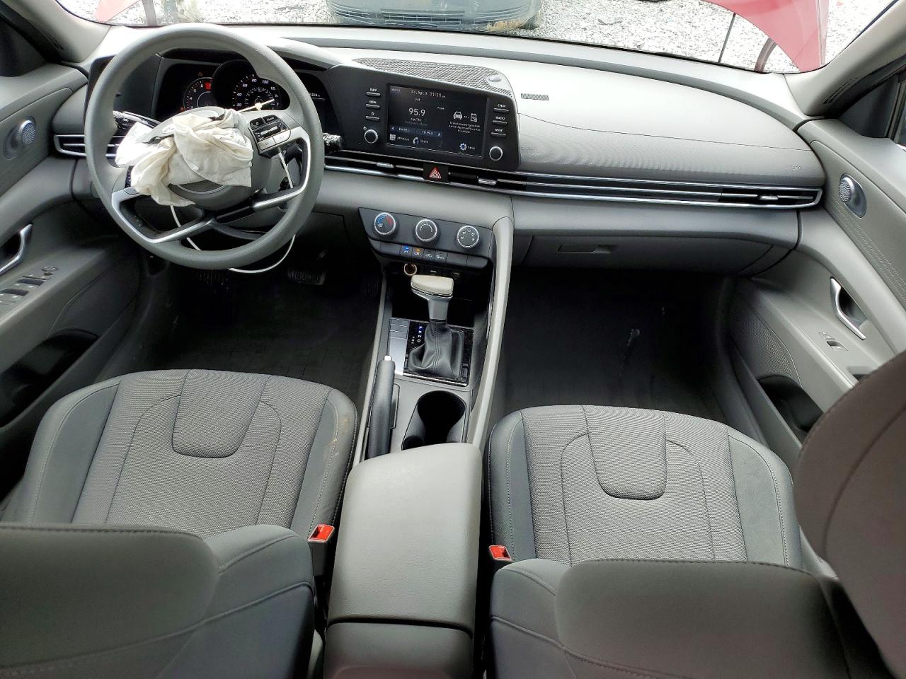 2023 HYUNDAI ELANTRA SE photo 15
