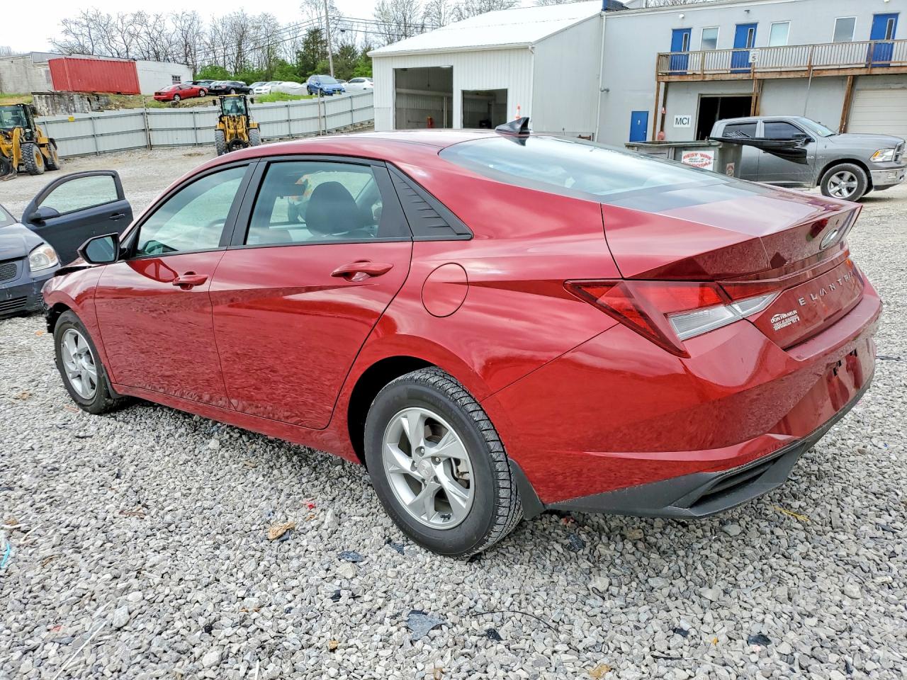 2023 HYUNDAI ELANTRA SE photo 3