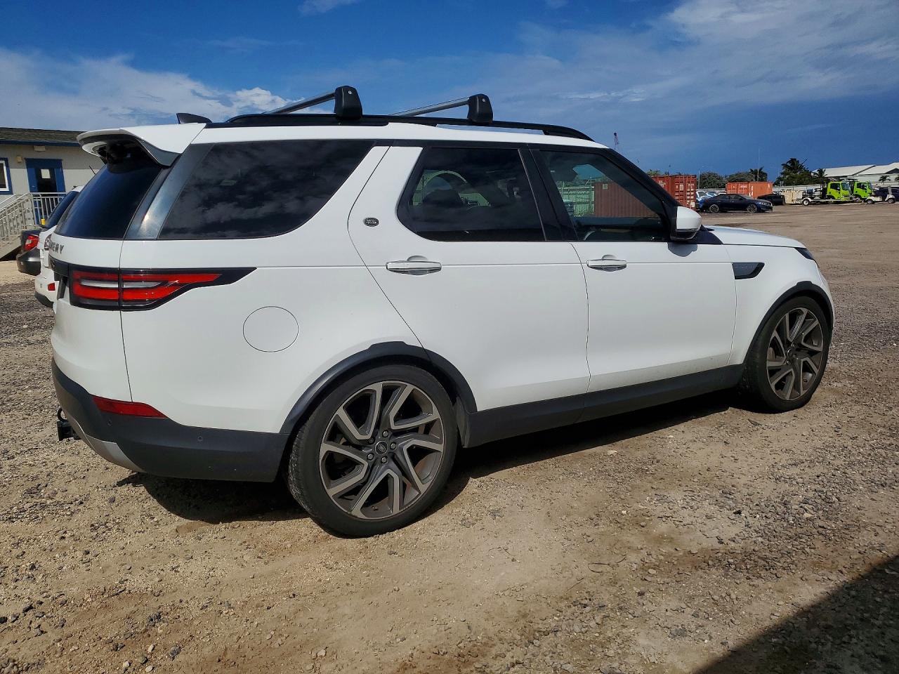 2018 LNDR DISCOVERY HSE LUXURY photo 7