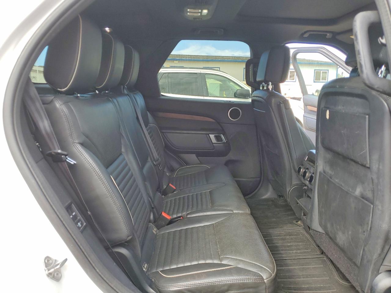 2018 LNDR DISCOVERY HSE LUXURY photo 31